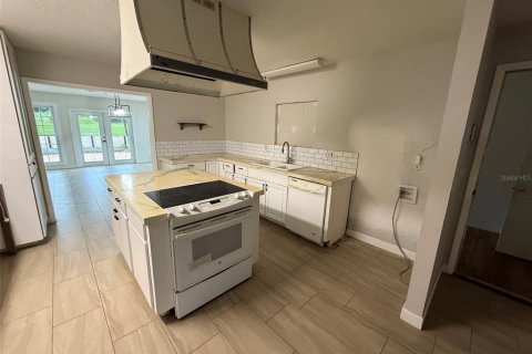 Villa ou maison à vendre à Dade City, Floride: 4 chambres, 291.71 m2 № 2406239 - photo 8