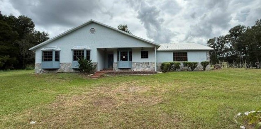 Villa ou maison à Dade City, Floride 4 chambres, 291.71 m2 № 2406239