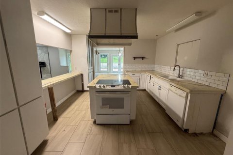 Villa ou maison à vendre à Dade City, Floride: 4 chambres, 291.71 m2 № 2406239 - photo 9