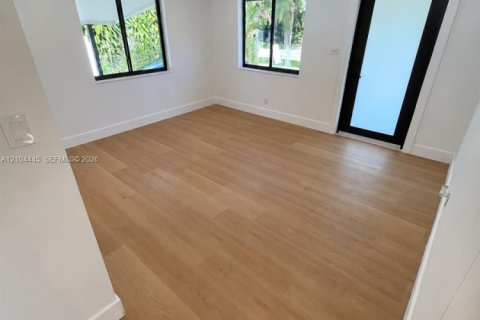 Villa ou maison à vendre à Hollywood, Floride: 3 chambres, 66.89 m2 № 2412364 - photo 4