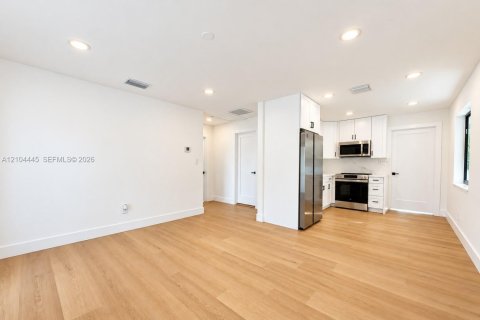 Villa ou maison à vendre à Hollywood, Floride: 3 chambres, 66.89 m2 № 2412364 - photo 26