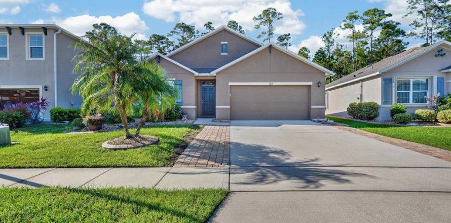 House in Port Orange, Florida 4 bedrooms, 171.5 sq.m. № 2415455