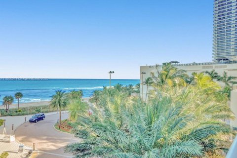Condominio en venta en Hollywood, Florida, 1 dormitorio, 60.67 m2 № 1850595 - foto 8
