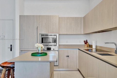 Condominio en venta en Hollywood, Florida, 1 dormitorio, 60.67 m2 № 1850595 - foto 18
