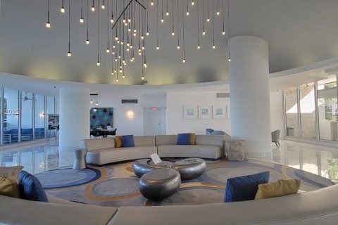 Condominio en venta en Miami Beach, Florida, 61.59 m2 № 1935435 - foto 14