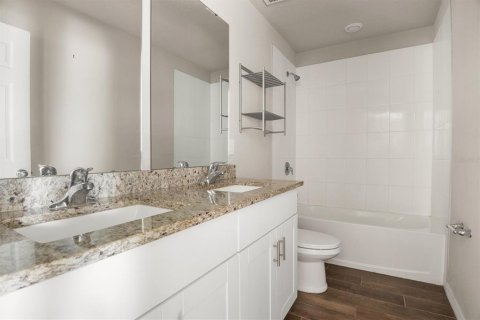 Casa en venta en Winter Haven, Florida, 4 dormitorios, 219.99 m2 № 2229563 - foto 20