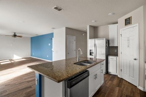 Casa en venta en Winter Haven, Florida, 4 dormitorios, 219.99 m2 № 2229563 - foto 6