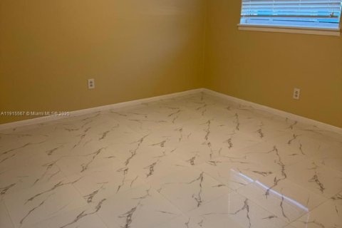 Casa en alquiler en St. Lucie, Florida, 3 dormitorios, 222.97 m2 № 2026526 - foto 8