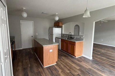House in Riverview, Florida 4 bedrooms, 177.16 sq.m. № 1690461 - photo 8