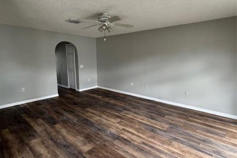 House in Riverview, Florida 4 bedrooms, 177.16 sq.m. № 1690461 - photo 9