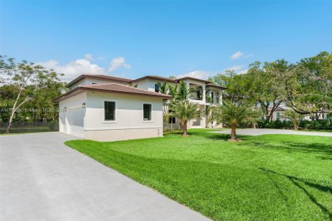 Villa ou maison à vendre à Palmetto Bay, Floride: 6 chambres, 650.5 m2 № 1588089 - photo 7