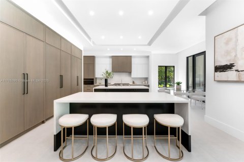 Villa ou maison à vendre à Palmetto Bay, Floride: 6 chambres, 650.5 m2 № 1588089 - photo 3