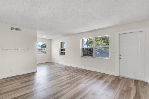 Propiedad comercial en venta en Coral Springs, Florida, 298.12 m2 № 1890683 - foto 9