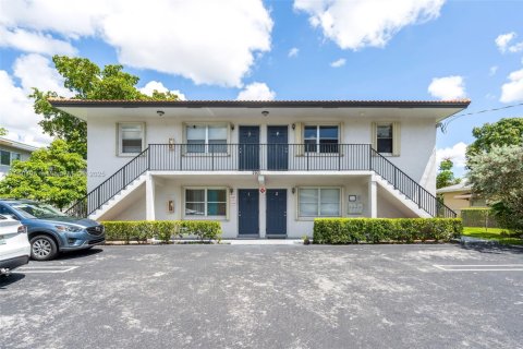 Propiedad comercial en venta en Coral Springs, Florida, 298.12 m2 № 1890683 - foto 1
