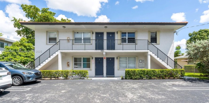 Propiedad comercial en Coral Springs, Florida 298.12 m2 № 1890683