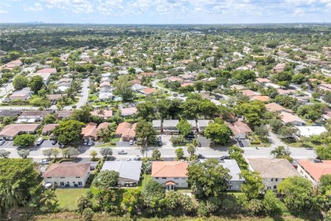 Propiedad comercial en venta en Coral Springs, Florida, 298.12 m2 № 1890683 - foto 25