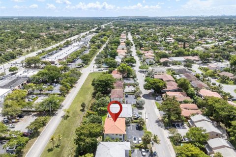 Propiedad comercial en venta en Coral Springs, Florida, 298.12 m2 № 1890683 - foto 27