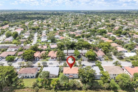 Propiedad comercial en venta en Coral Springs, Florida, 298.12 m2 № 1890683 - foto 24