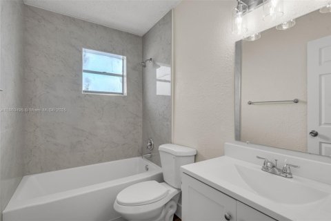 Propiedad comercial en venta en Coral Springs, Florida, 298.12 m2 № 1890683 - foto 19