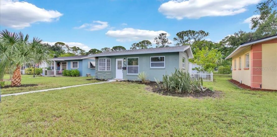 Villa ou maison à Saint Petersburg, Floride 2 chambres, 71.16 m2 № 1856516