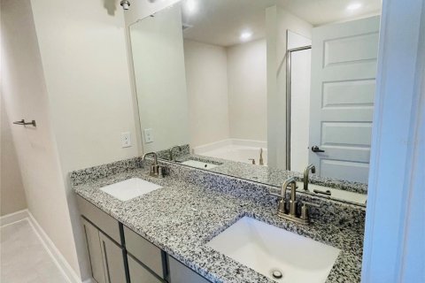 Casa en venta en Saint Cloud, Florida, 3 dormitorios, 165.37 m2 № 1733230 - foto 9