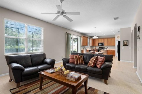 House in Orlando, Florida 4 bedrooms, 258.27 sq.m. № 1815416 - photo 17