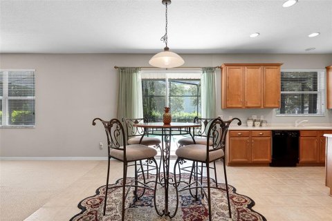 House in Orlando, Florida 4 bedrooms, 258.27 sq.m. № 1815416 - photo 8