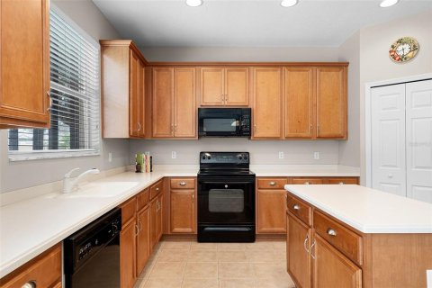 House in Orlando, Florida 4 bedrooms, 258.27 sq.m. № 1815416 - photo 14
