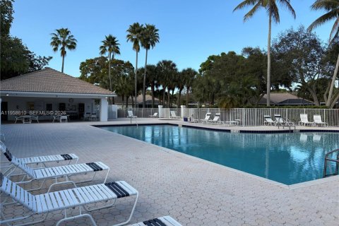 Villa ou maison à vendre à Palm Beach Gardens, Floride: 2 chambres, 107.02 m2 № 2023232 - photo 14