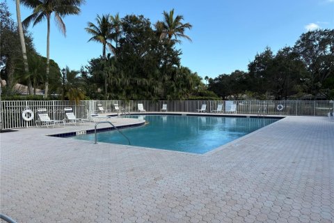 Villa ou maison à vendre à Palm Beach Gardens, Floride: 2 chambres, 107.02 m2 № 2023232 - photo 8