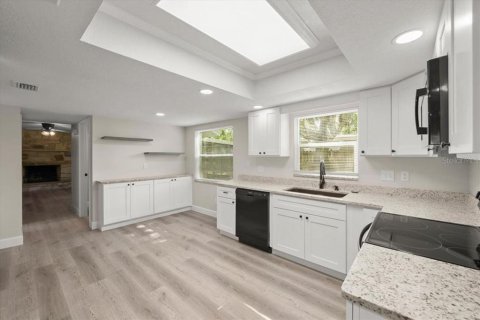 Casa en venta en Port Orange, Florida, 3 dormitorios, 189.24 m2 № 1643070 - foto 13