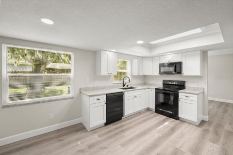Casa en venta en Port Orange, Florida, 3 dormitorios, 189.24 m2 № 1643070 - foto 14