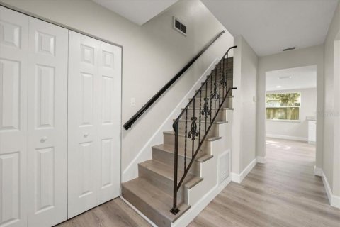 Casa en venta en Port Orange, Florida, 3 dormitorios, 189.24 m2 № 1643070 - foto 3