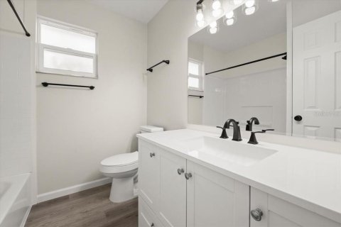Casa en venta en Port Orange, Florida, 3 dormitorios, 189.24 m2 № 1643070 - foto 2