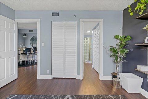 Condo in Orlando, Florida, 2 bedrooms  № 1761245 - photo 26