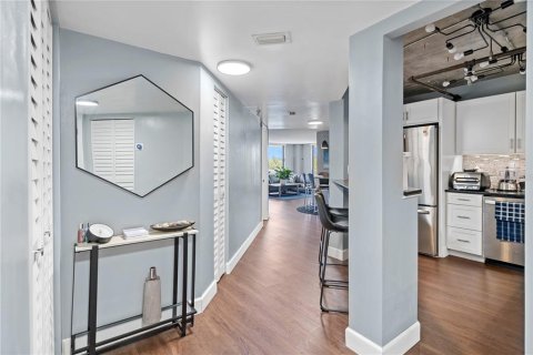 Condo in Orlando, Florida, 2 bedrooms  № 1761245 - photo 12