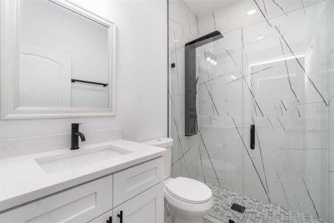 House in Port Charlotte, Florida 3 bedrooms, 166.85 sq.m. № 1881330 - photo 23