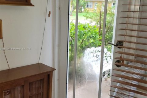 Condominio en venta en Miami Gardens, Florida, 2 dormitorios, 94.02 m2 № 1979450 - foto 4