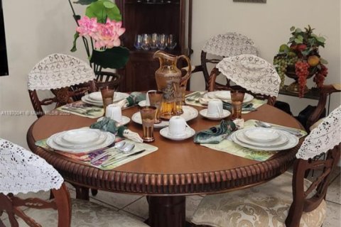 Condominio en venta en Miami Gardens, Florida, 2 dormitorios, 94.02 m2 № 1979450 - foto 8