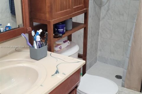 Condominio en venta en Miami Gardens, Florida, 2 dormitorios, 94.02 m2 № 1979450 - foto 15