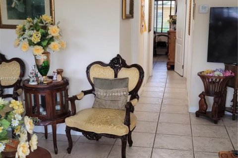 Condominio en venta en Miami Gardens, Florida, 2 dormitorios, 94.02 m2 № 1979450 - foto 16