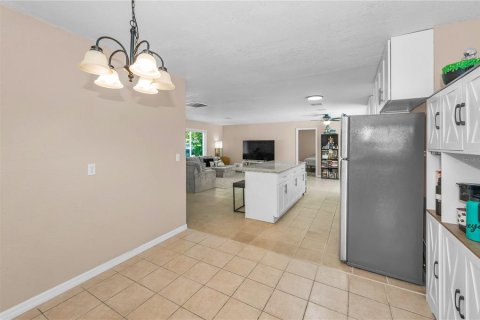 Villa ou maison à vendre à Port Richey, Floride: 4 chambres, 151.8 m2 № 2319261 - photo 15