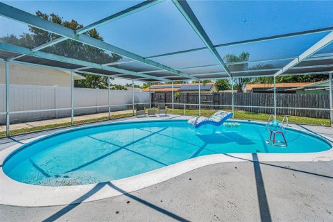 Villa ou maison à vendre à Port Richey, Floride: 4 chambres, 151.8 m2 № 2319261 - photo 2