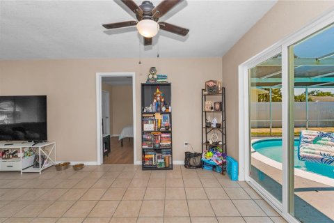 Villa ou maison à vendre à Port Richey, Floride: 4 chambres, 151.8 m2 № 2319261 - photo 24