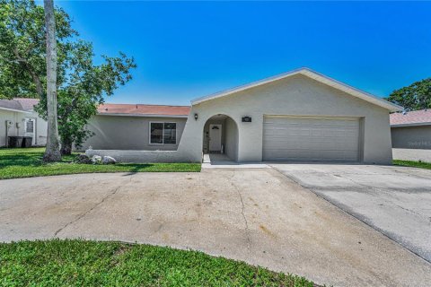 Villa ou maison à vendre à Port Richey, Floride: 4 chambres, 151.8 m2 № 2319261 - photo 5