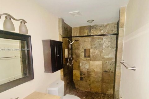 Copropriété à louer à Oakland Park, Floride: 2 chambres, 101.82 m2 № 1836699 - photo 4