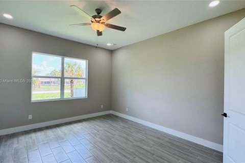 House in LaBelle, Florida 3 bedrooms, 156.17 sq.m. № 1776432 - photo 16