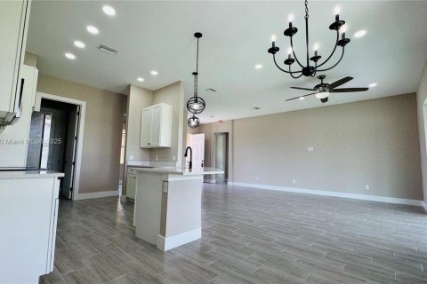 House in LaBelle, Florida 3 bedrooms, 156.17 sq.m. № 1776432 - photo 8
