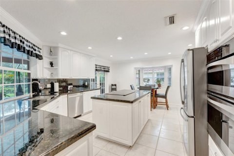 House in Coral Springs, Florida 4 bedrooms, 232.72 sq.m. № 1781796 - photo 21