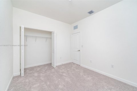 Touwnhouse à louer à Miami, Floride: 4 chambres, 169.83 m2 № 1929812 - photo 29